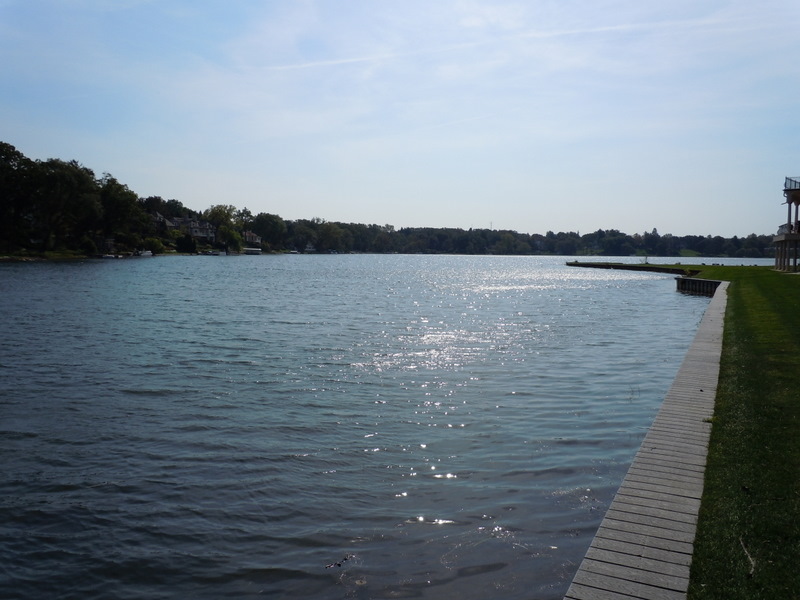 Forest Lake Bloomfield Twp Michigan